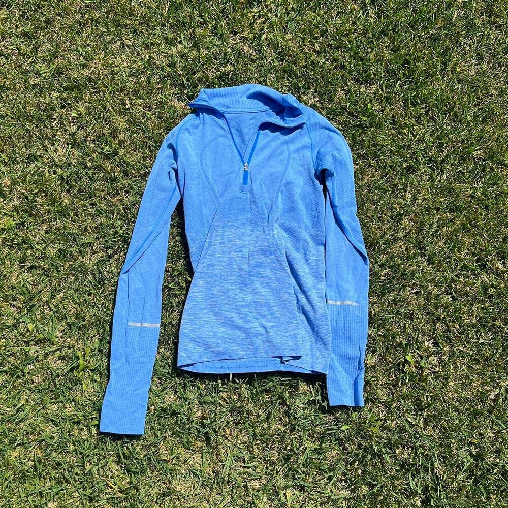 Lululemon workout light sweater blue women’s size M